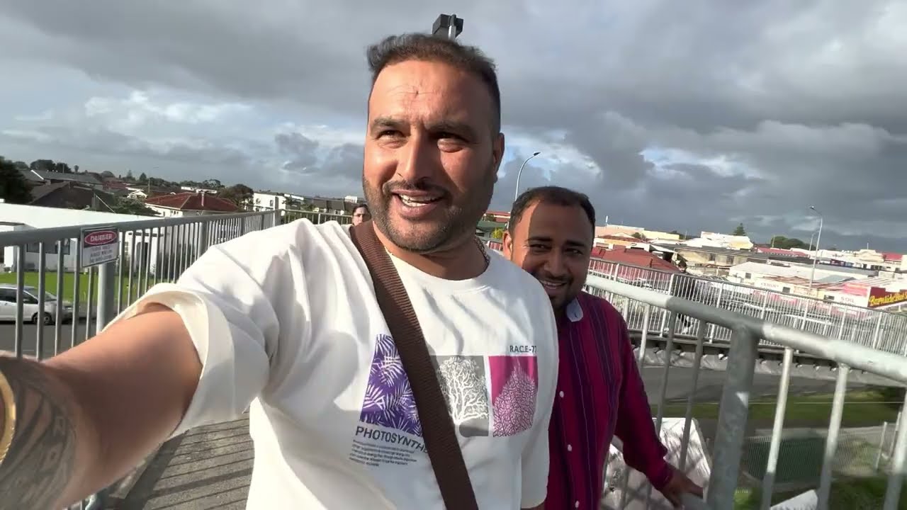 Vlog/New Zealand, Papa toy toy￼ Metro train ￼