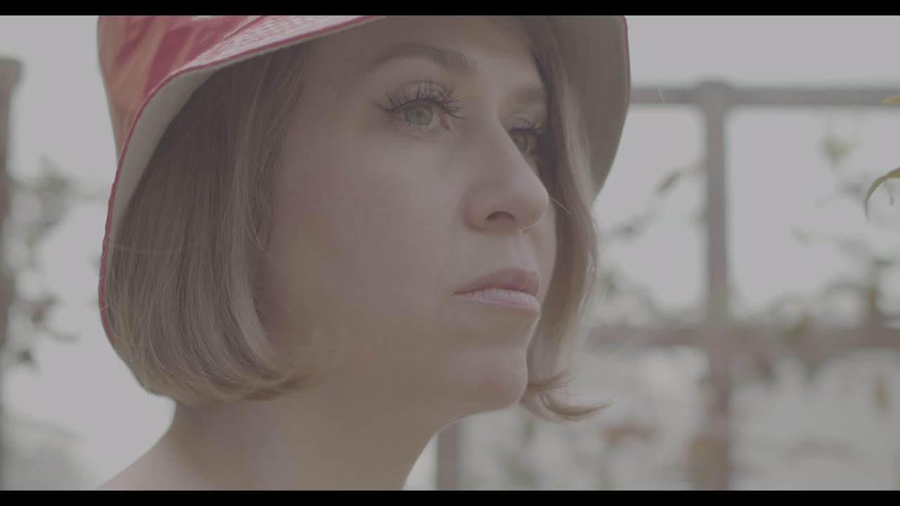 Fleur Offwood  - Un Homme Parfait (robot lovesong) feat. Vivre!