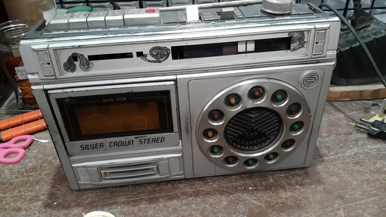 EP 124 - Rádio gravador Silver Crown TW-8701
