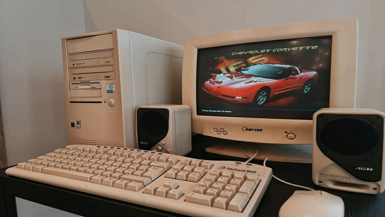 Retro PC AMD Duron 1800|GeForce 256|512MB |Test in Games