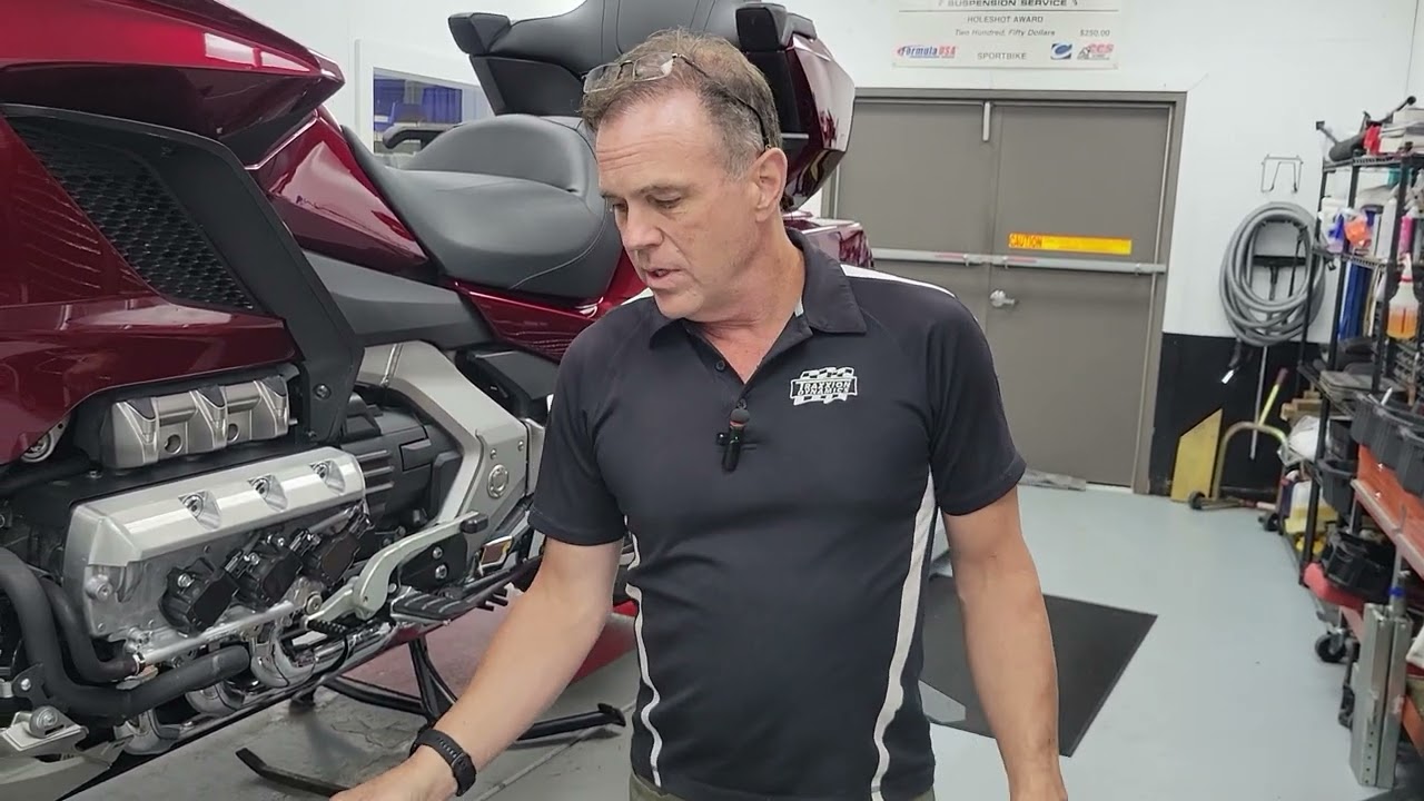 Опасность переполнения картера вашего мотоцикла Goldwing — Макс Макаллистер и Traxxion Dynamics