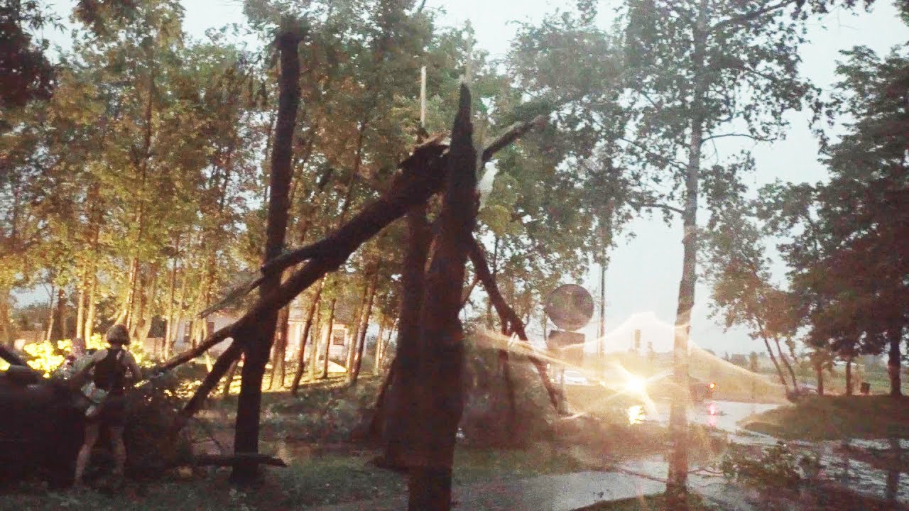 Nawałnica Środa Wlkp. 11.08.17 jezioro Średzkie podczas festiwalu CLOUD9 - burza meskalina