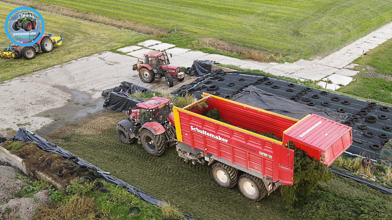 Grass Silage With Case Puma 220 CVX And Schuitemaker Rapide 7200