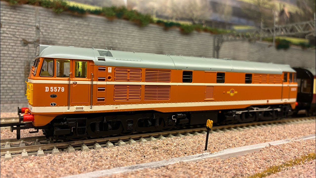 Accurascale Class 30 Mirrlees sound on