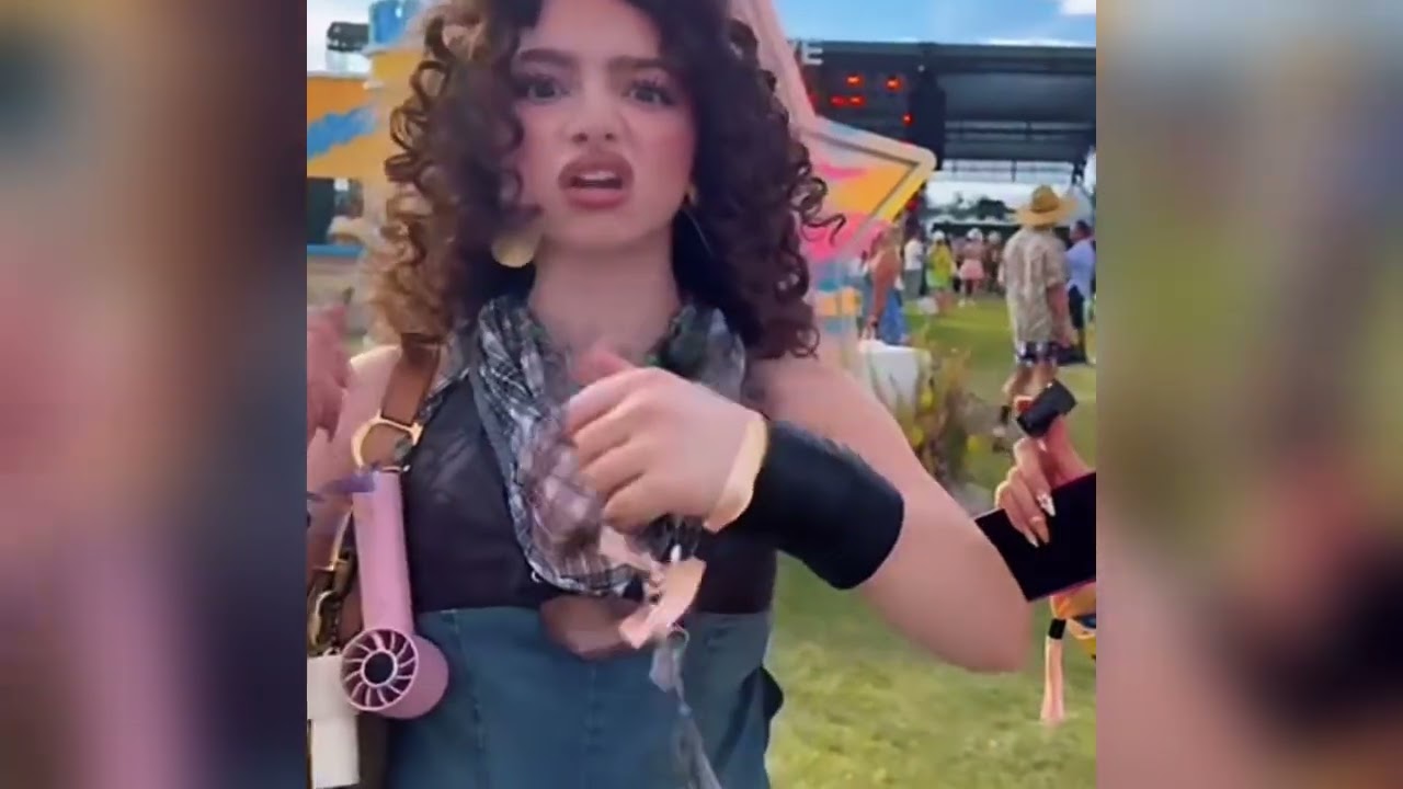 DEMITRA COACHELLA SCENE PACK TWIXTOR 