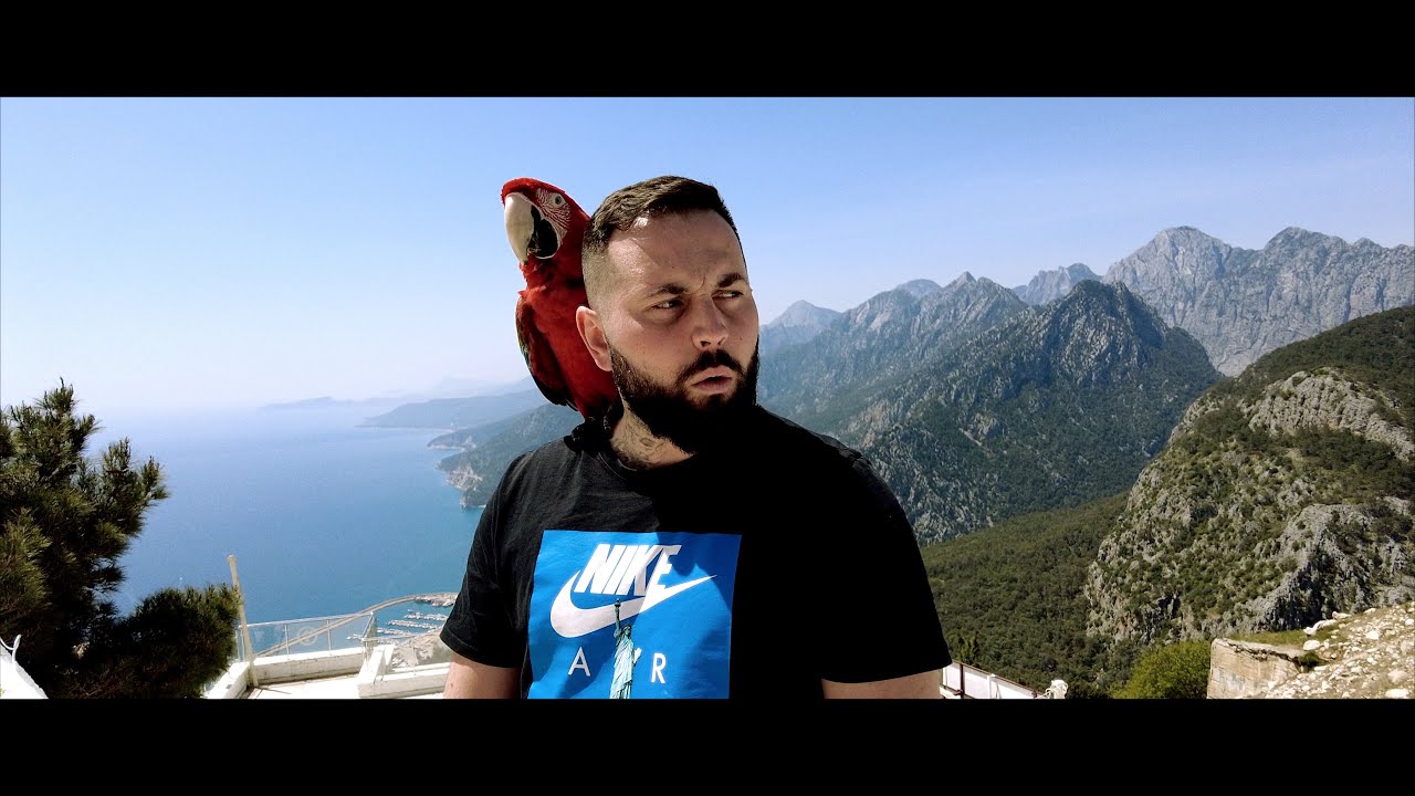 guNy - M&aacute;lo se pt&aacute;&scaron; (OFFICIAL MUSIC VIDEO) prod. by Andyr