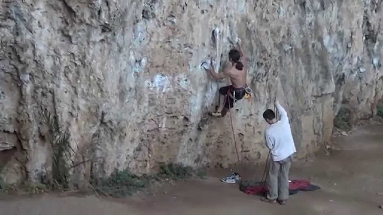 Climbing in Sperlonga. Route: Invidia