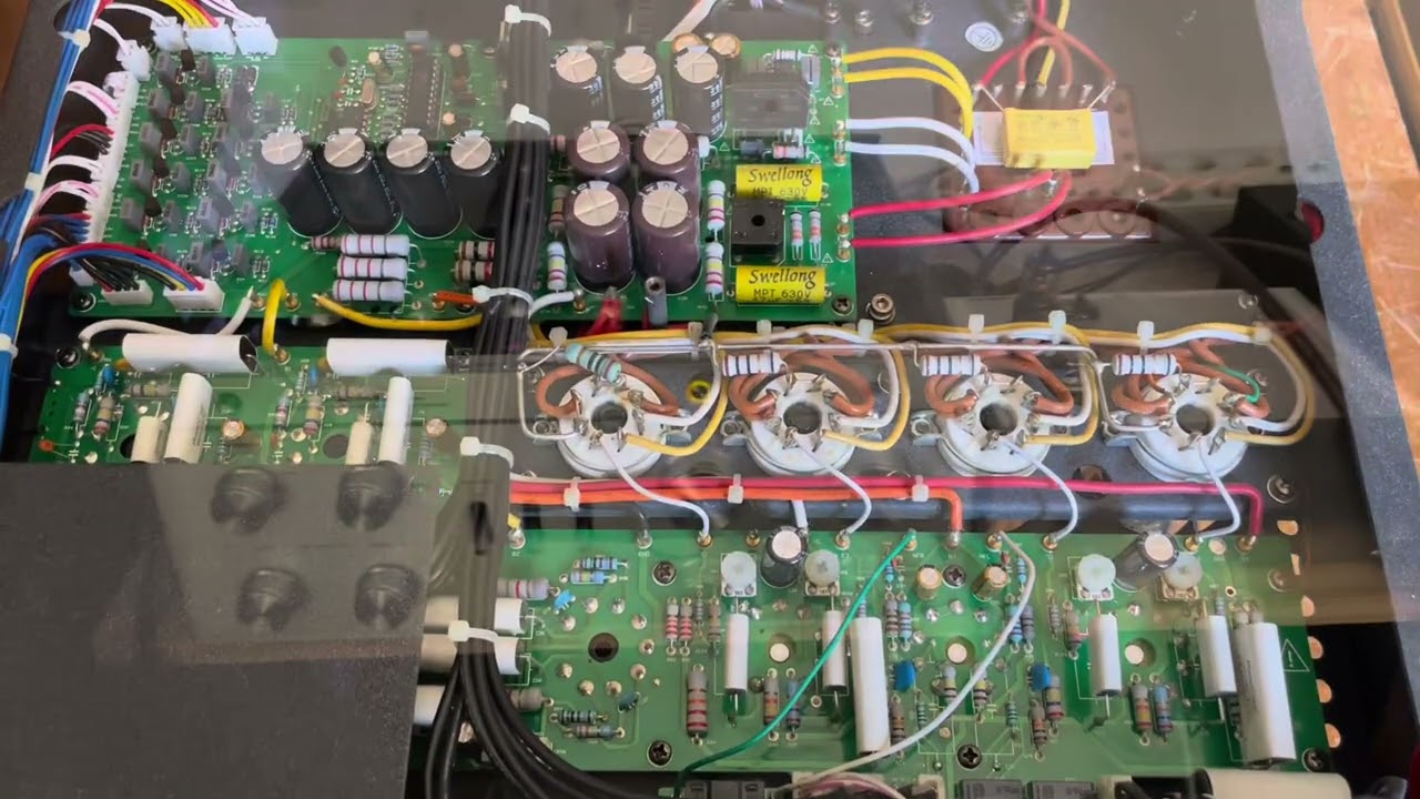 Luxman SQ 38u à tubes  un excellent ampli malgré une conception contestable ?