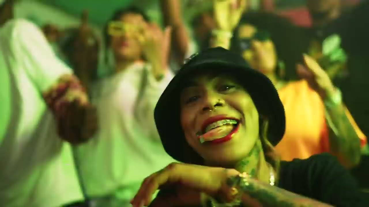VAKERO ❌ LUIS VARGAS - BACHATA EN LA 42 REMIX (Video Oficial)