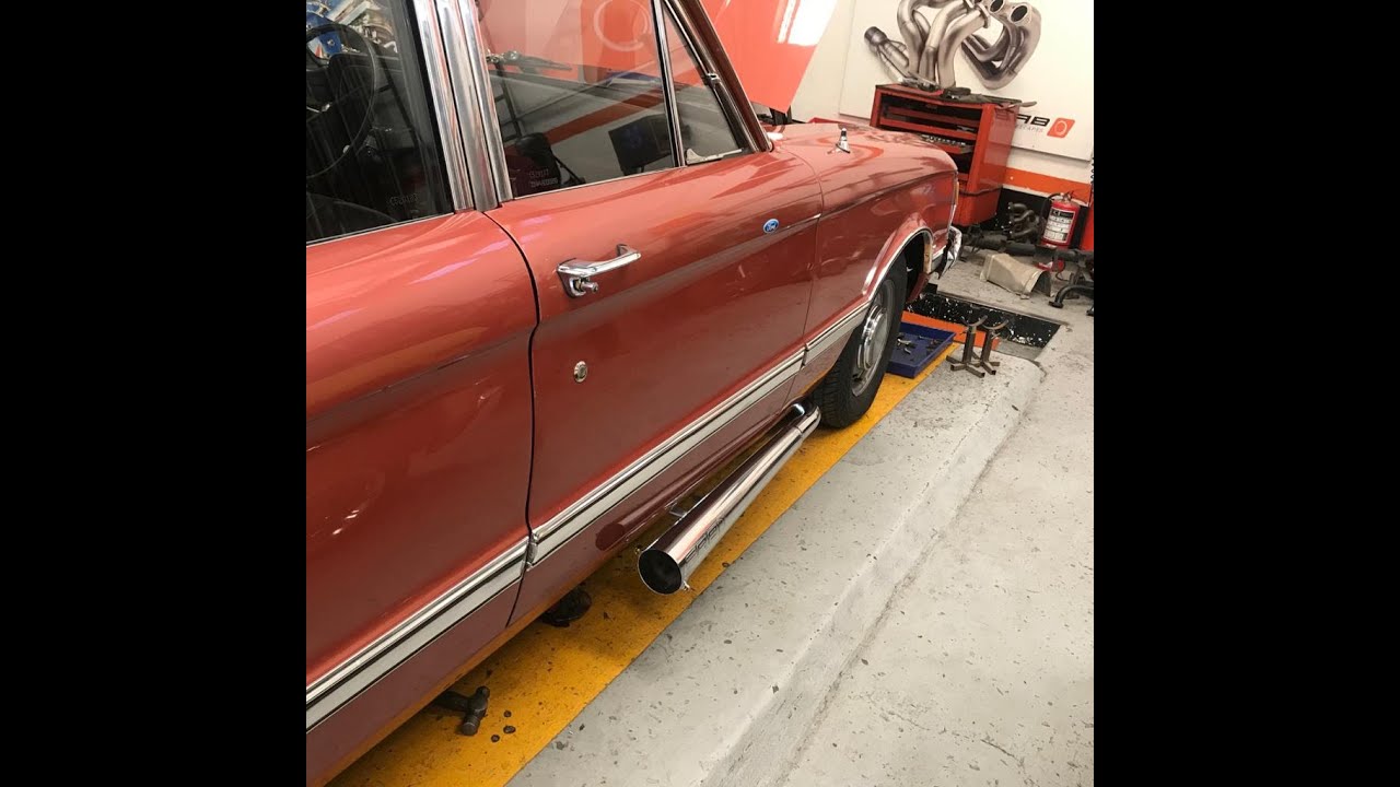 Fab Escapes - Ford Falcon 221