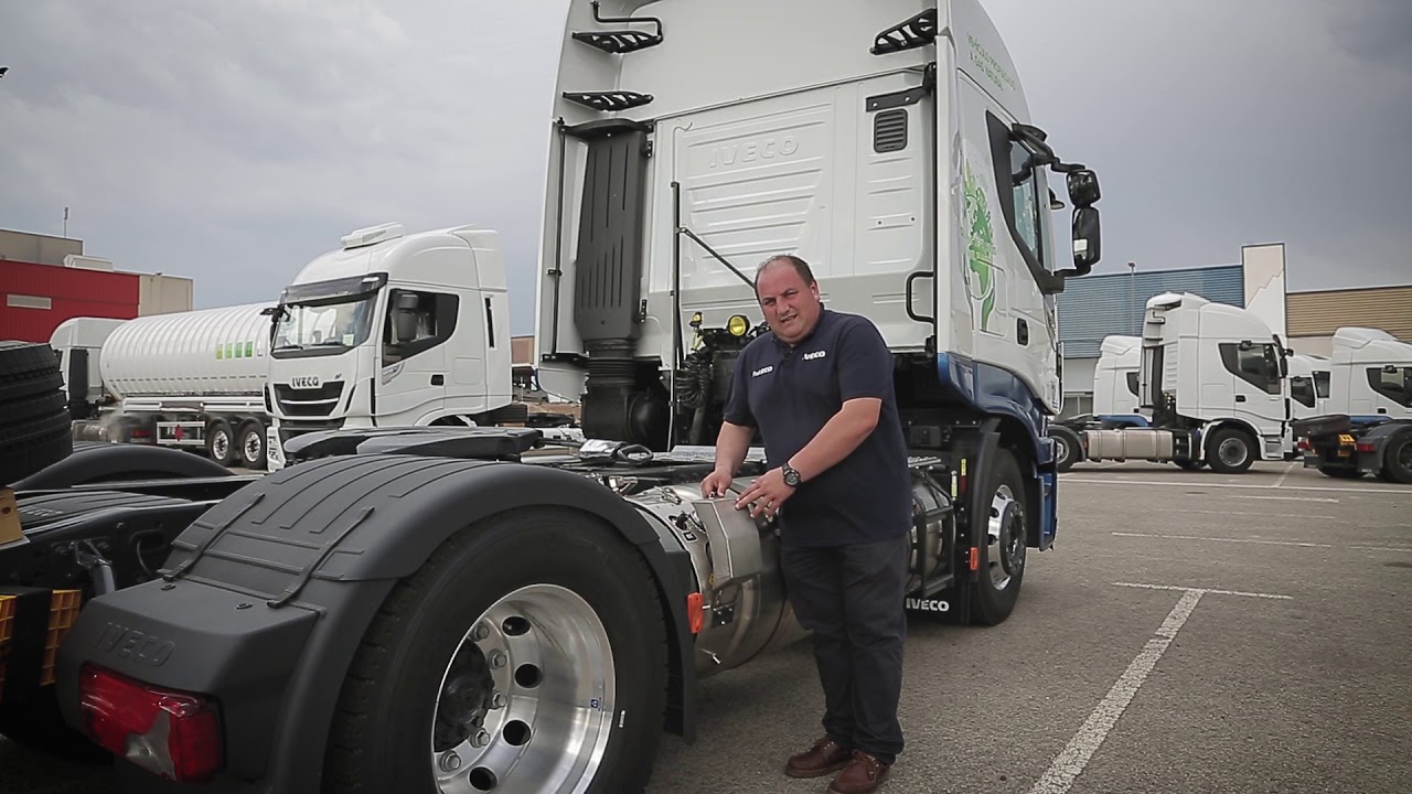¿Cuál es el proceso de repostaje del IVECO 460 Gas Natural?