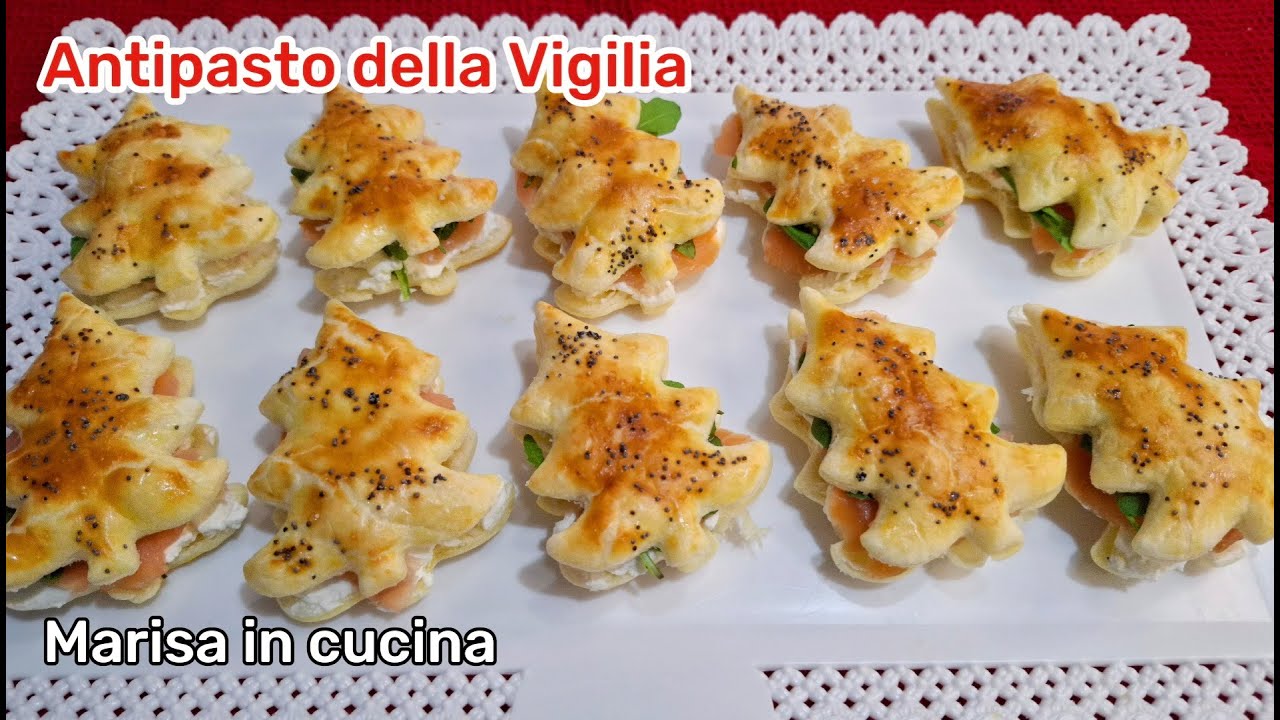 ВКУСНЫЙ РОЖДЕСТВЕНСКИЙ РЕЦЕПТ: СОЛЕНЫЕ ЕЛОЧКИ ИЗ СЛОЁНОГО ТЕСТА