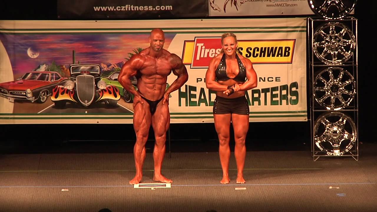 Matt Lowden guest posing at the 2012 Capital City Natural Championships