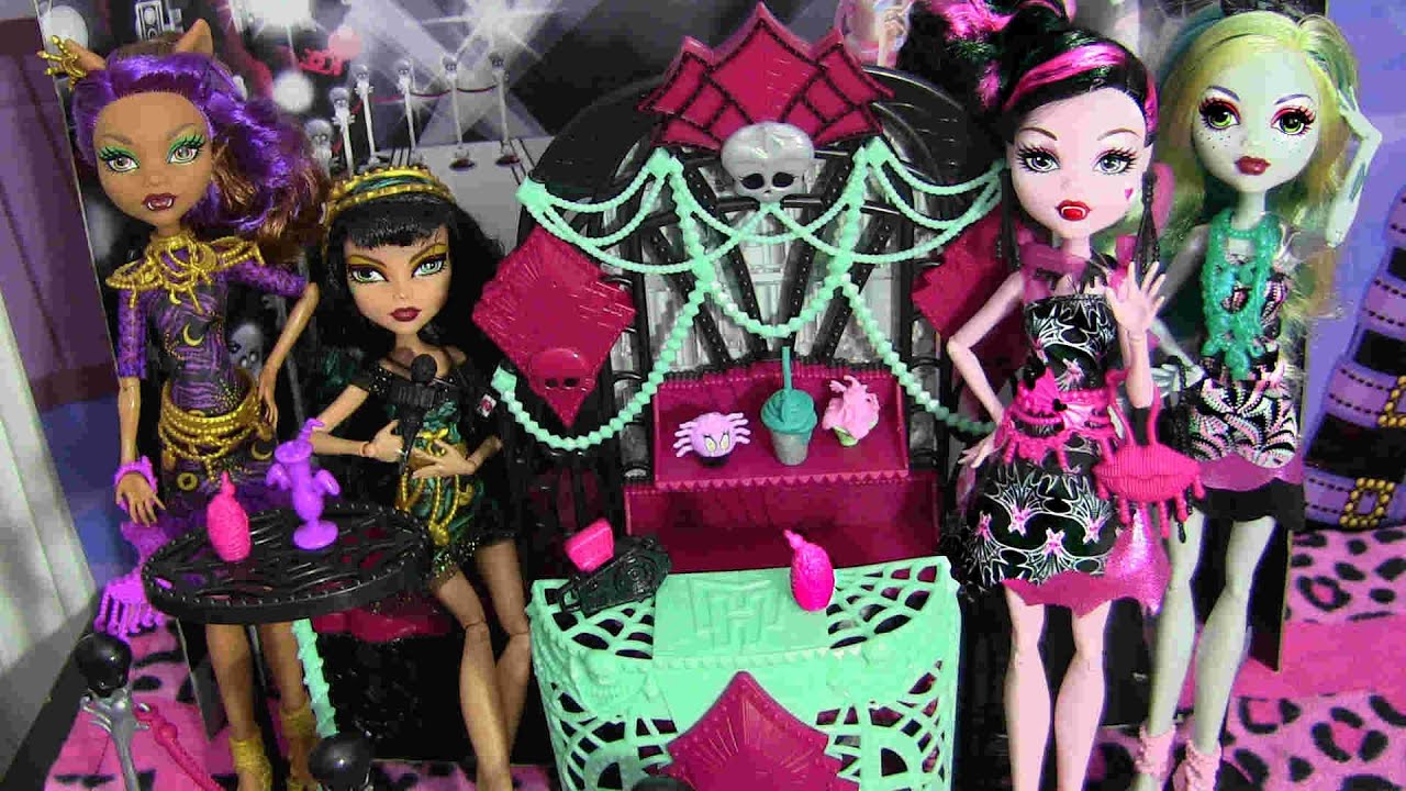 MONSTER HIGH FRIGHTS CAMERA ACTION PREMIERE PARTY PLAYSET REVIEW!!!