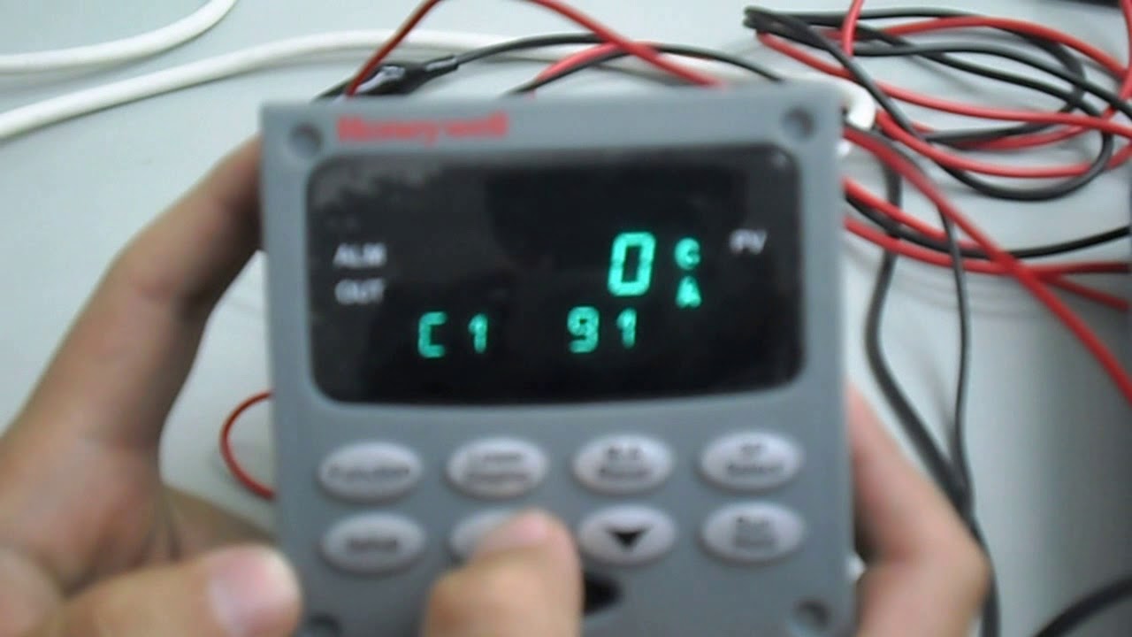 Configuración Transmisor de Temperatura Honeywell UDC2500 INACAP Calama 2017