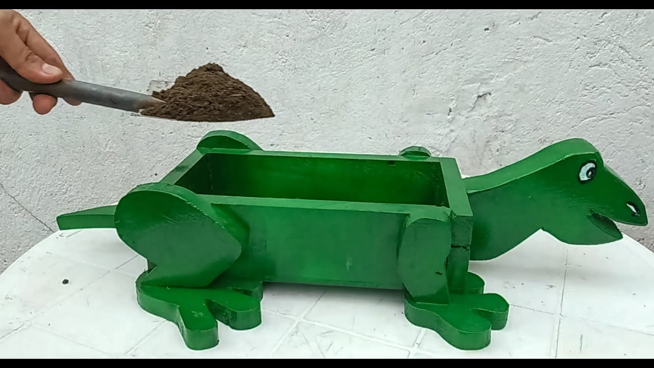 maceta de madera en forma de lagartija /idea para jardin / idea en madera  woodworking