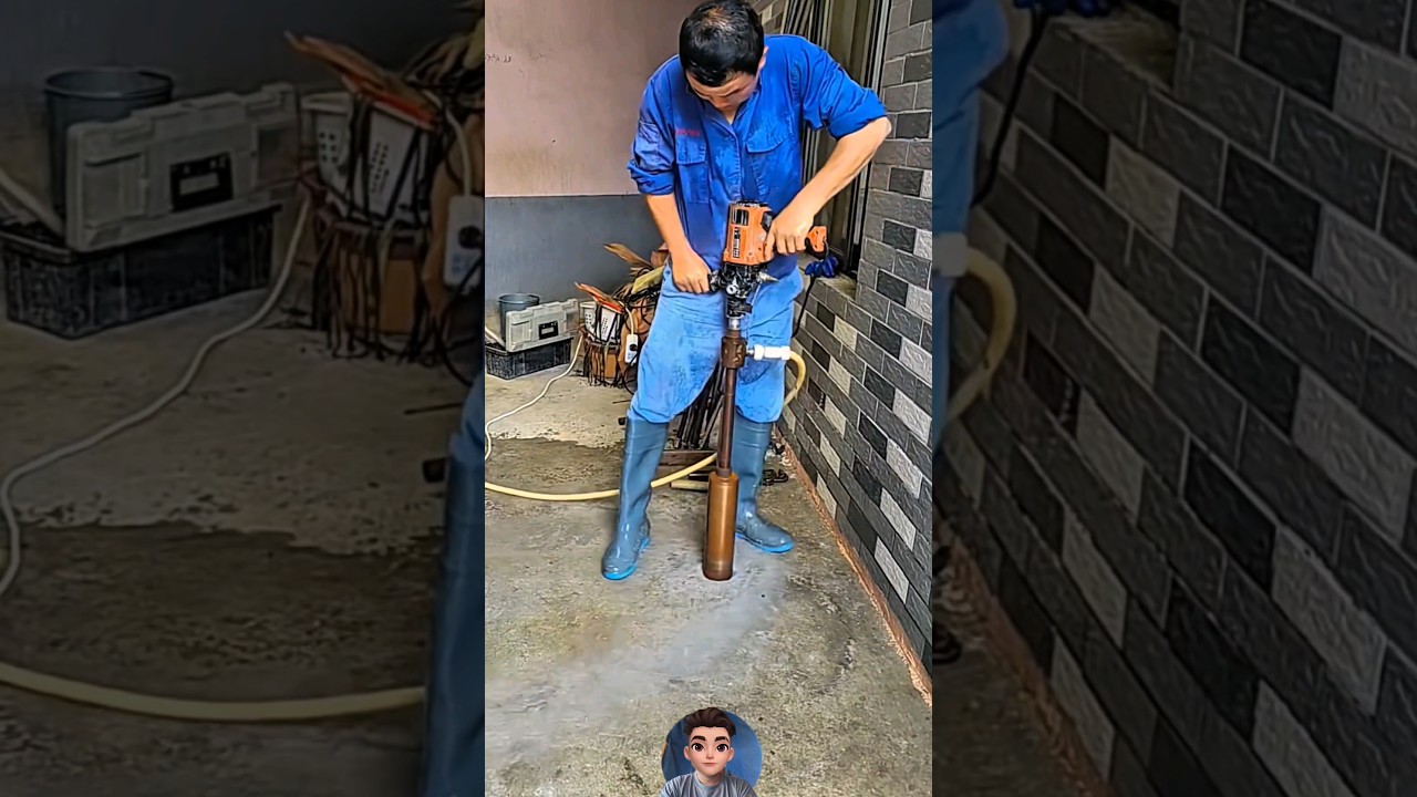 PRIA CINA BUAT SUMUR BOR SENDIRI DENGAN ALAT SEADANYA Chinese Man Builds Well Alone With Simple Tool