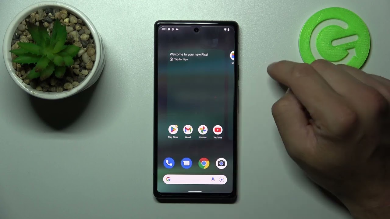 How to Remove / Restore Phone Icon from / to the Home Screen on Google Pixel 6a