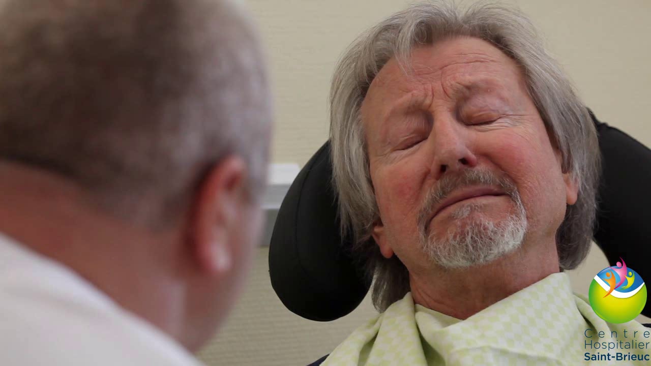 L'&eacute;chelle d'auto-&eacute;valuation EN pour un patient non communiquant verbalement