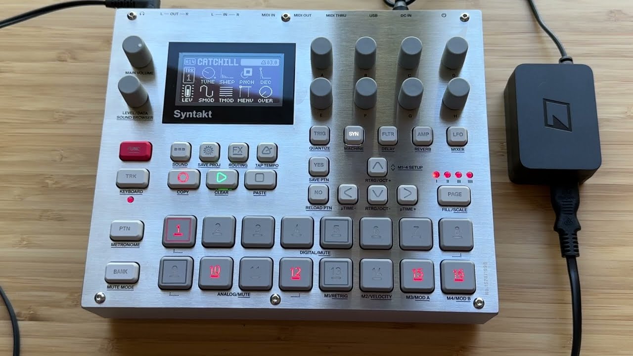 Unboxing Elektron E25 Syntakt Remix Edition