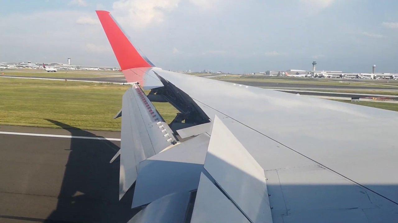 Air Canada Rouge Boeing 767-300ER (C-FMXC) landing at Toronto Pearson International Airport