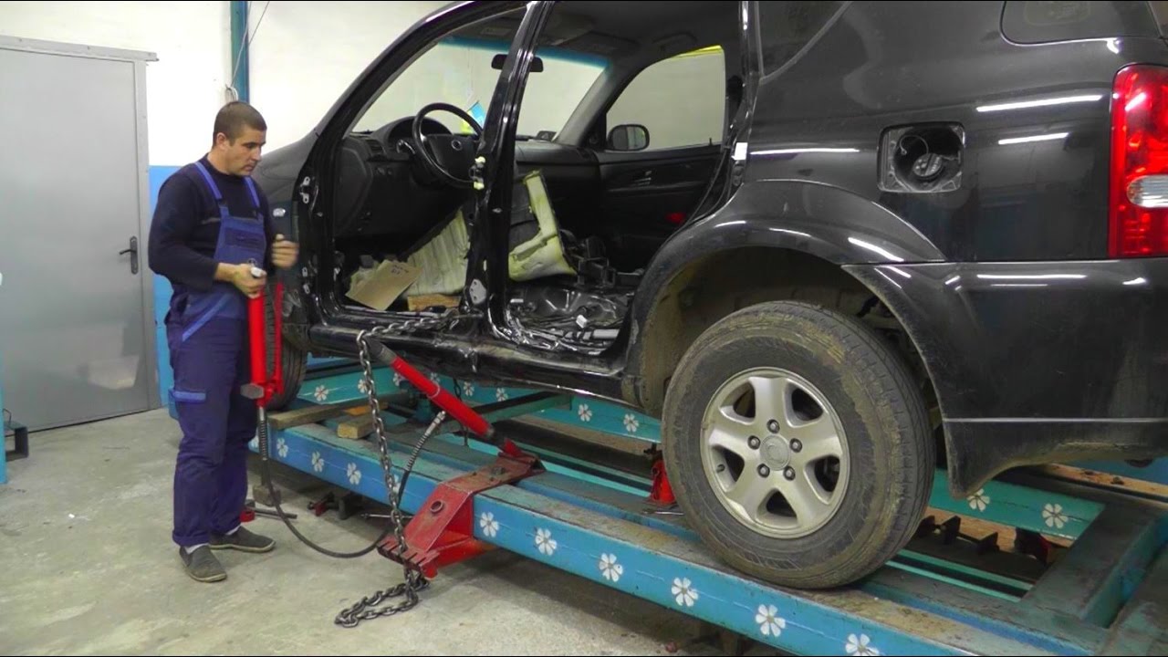 SsangYong Rexton. Вытяжка средней стойки. Порога.