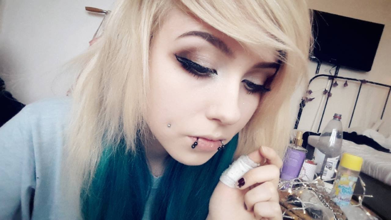 Big Eye makeup 