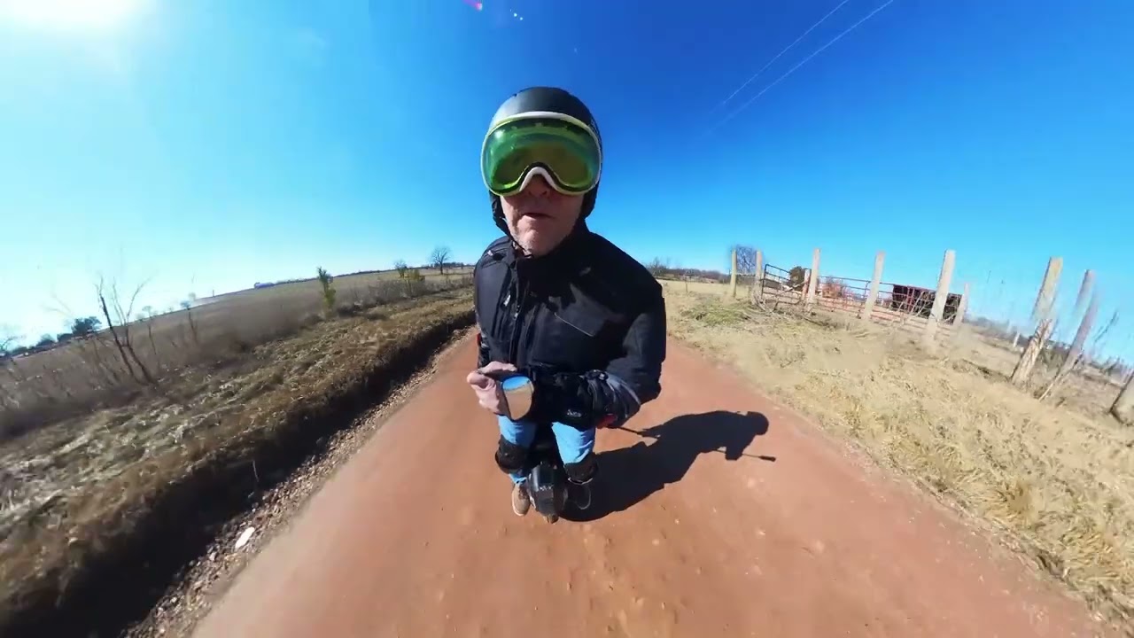 The Inmotion V12 HT.  My Ozark Cannon Ball. Ridin it like a Lynx!