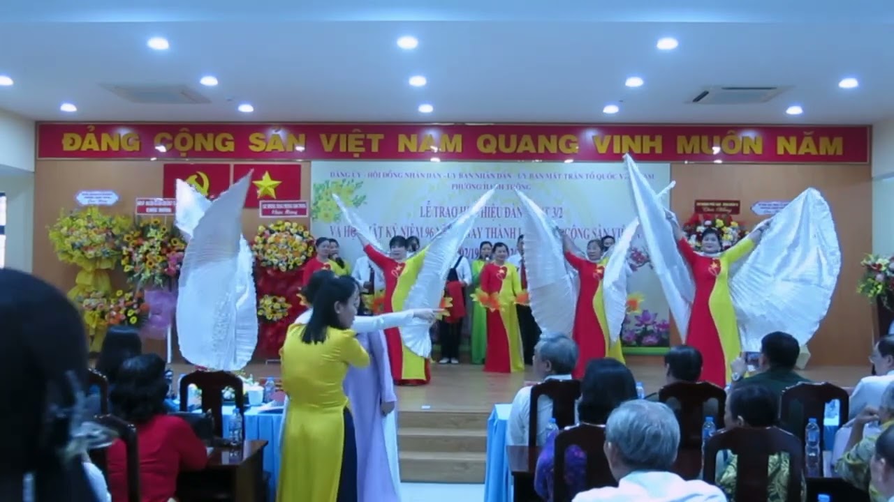 CHÀO MỪNG ĐẢNG CỘNG SẢN VIỆT NAM _ Tốp ca Nam Nữ ( Nhóm múa )