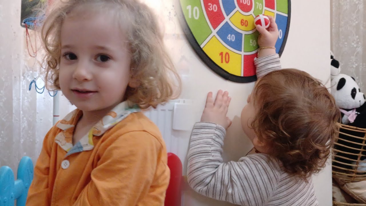 Kayra dart oynuyor🥰🥰