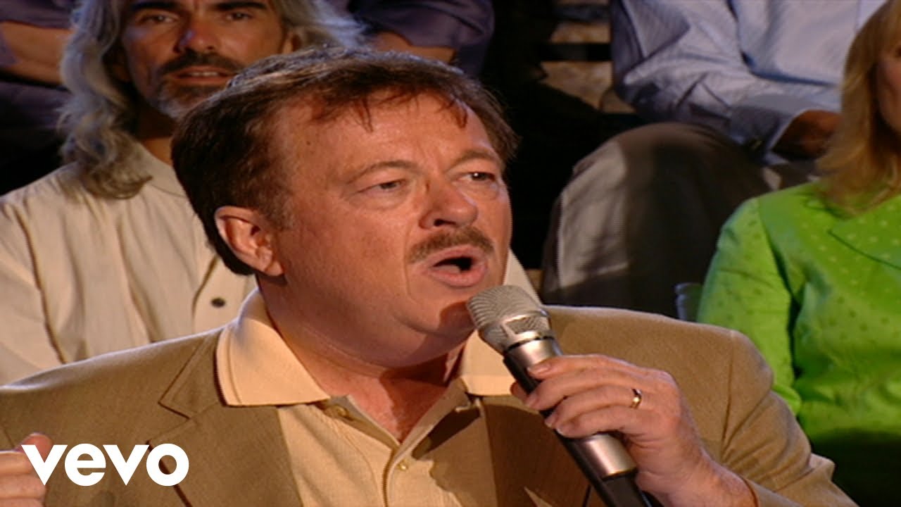 Bill & Gloria Gaither - Then He Bowed His Head and Died [Live] ft. Larry Ford