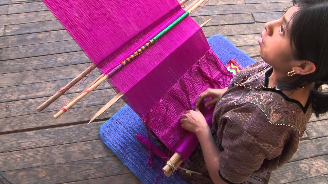Manuela Cactzún - Tejedora de telar, Totonicapan, Guatemala