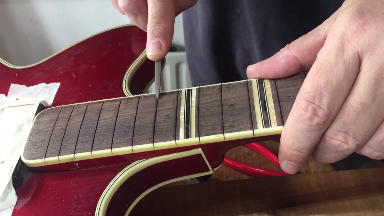 1962 Hofner Verythin Refurbishment (3): Re-fretting the Neck