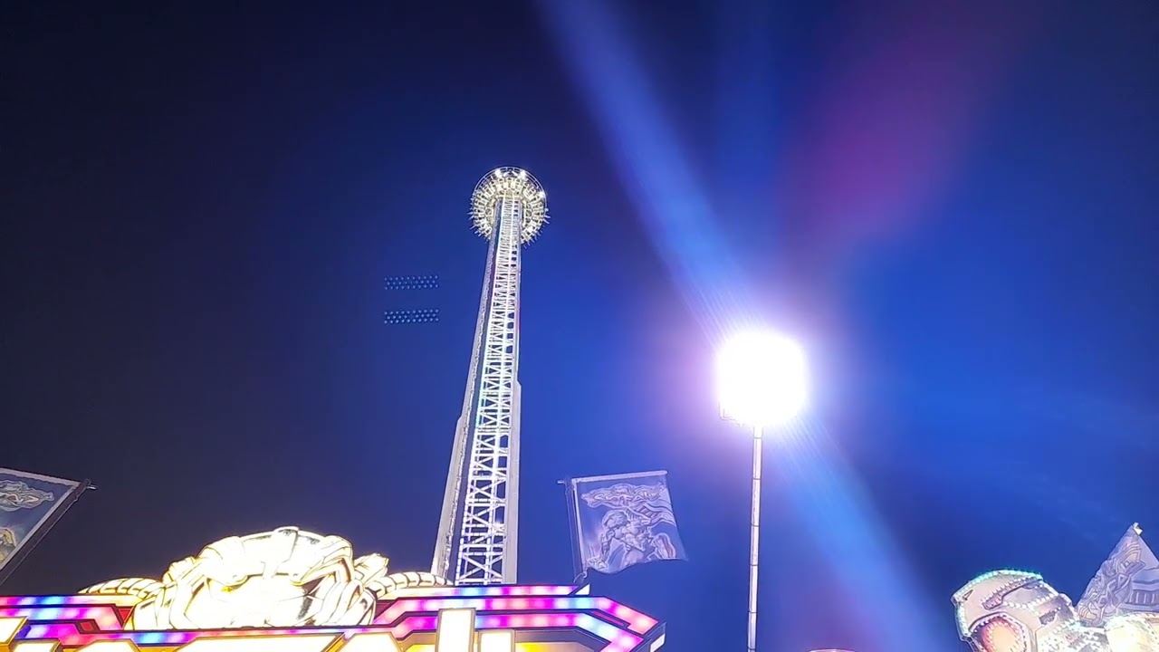 Skyfall Goetzke offride nachts M&uuml;nchen Oktoberfest 2024