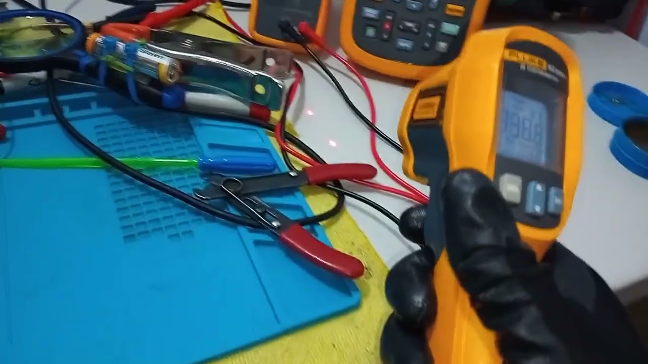 📡 FLUKE 62 MAX+ Termómetro Infrarrojo, Ajuste de Emisividad para 0 grados Centígrados midiendo hielo