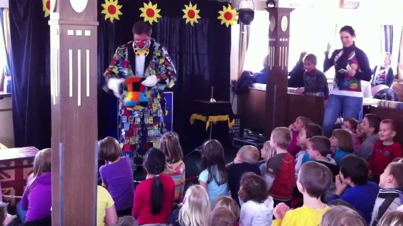Clown Poppo bei der Osterschifffahrt auf der DDSG