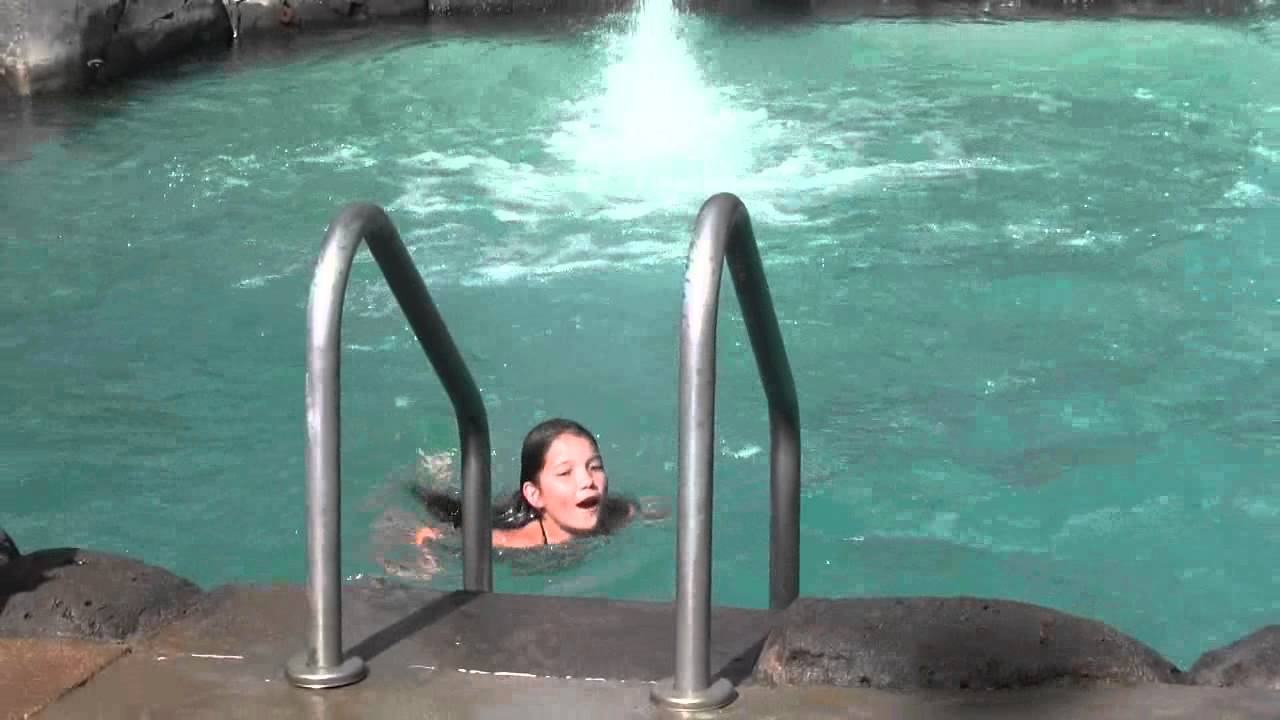 Flying into the pool at Wet 'n Wild Hawaii