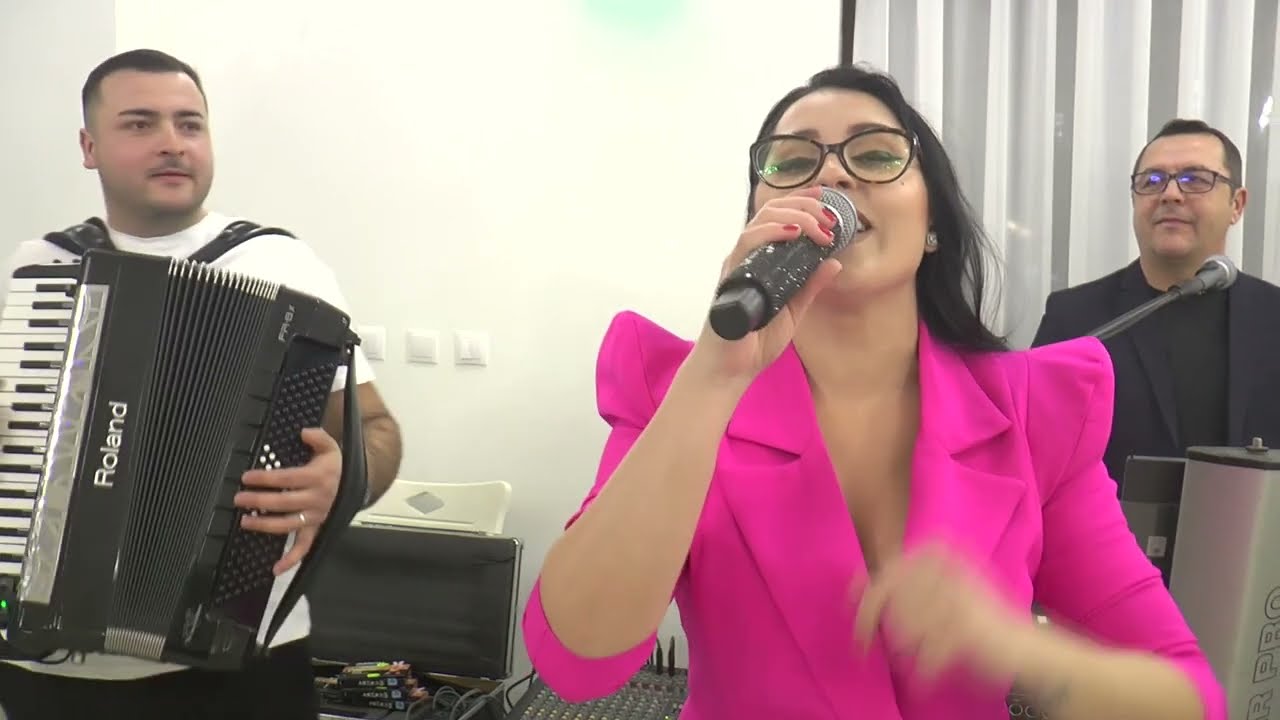 Madalina Meicu  Autentic Tulcea -Anul asta m -am gandit -Cover Niculina Stoican