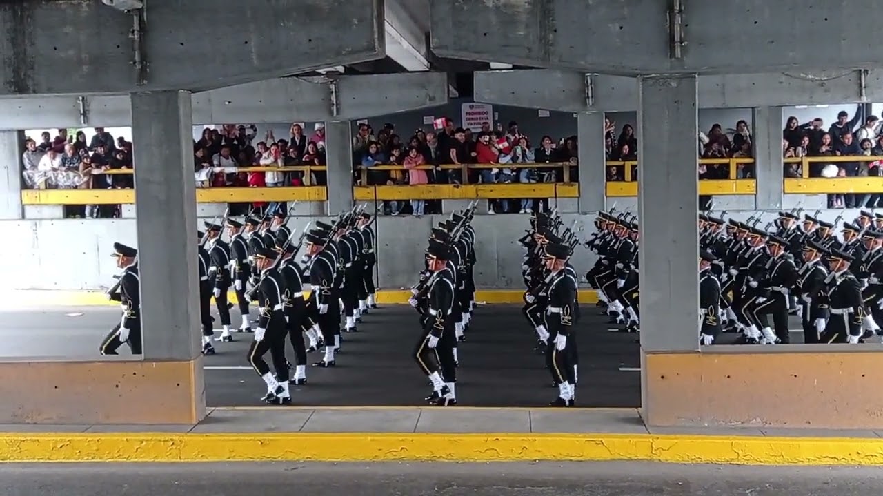 la policia desfile militar la parada 2025