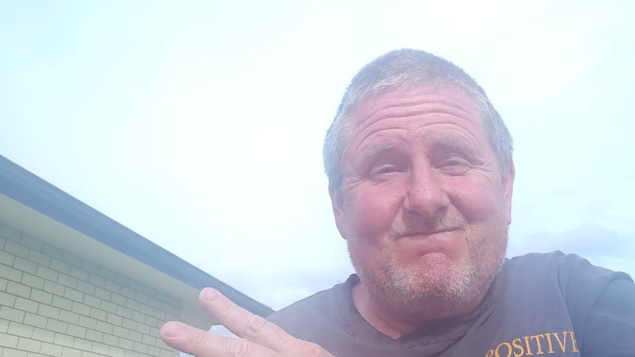 My only stuck lamb for 2025.  103 the repeat offender.