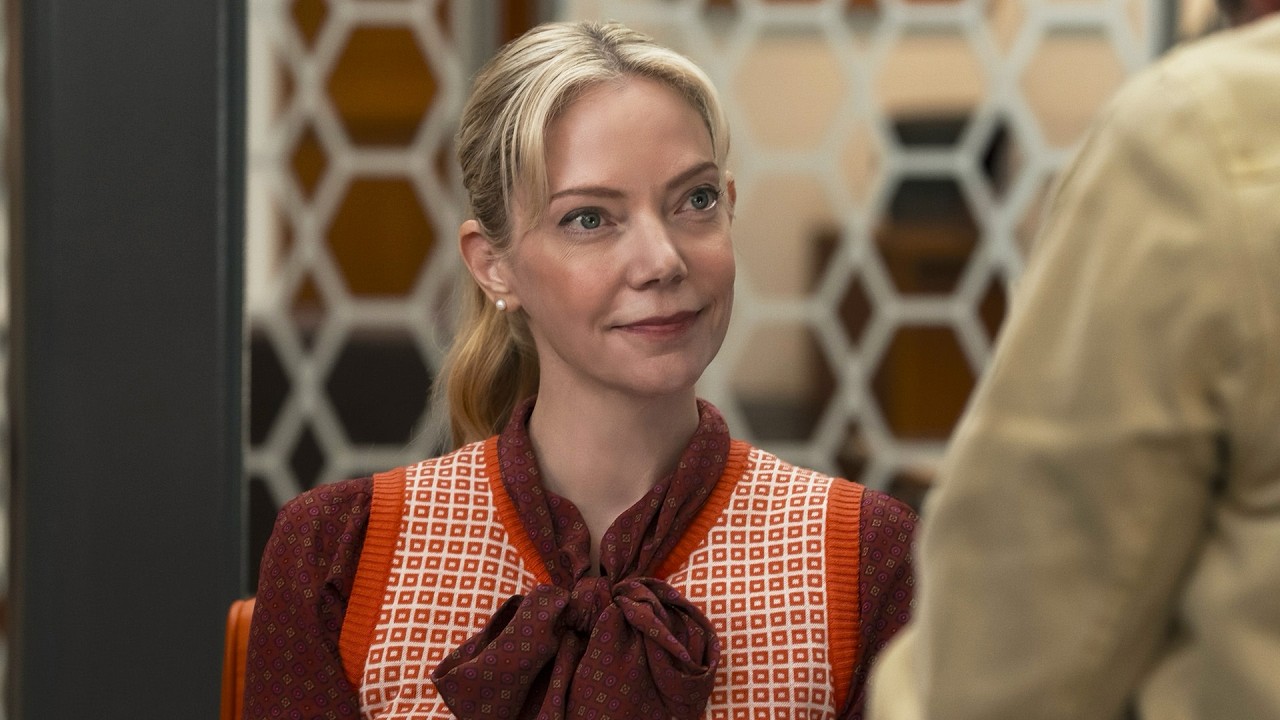 Stuart Fails To Save The Universe 1x02 | Riki Lindhome Returns As Big Bang Theory's Ramona Nowitzki
