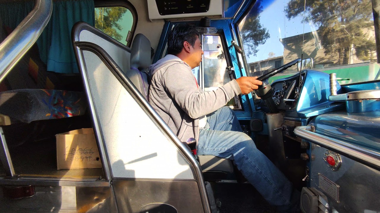 manejando un dina olímpico