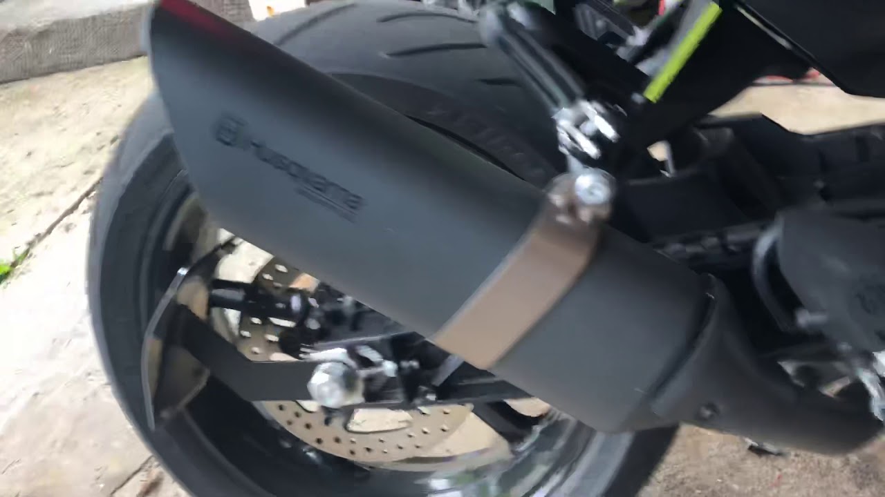 Husqvarna Vitpilen 701 no baffle w/ Leo Vince decat