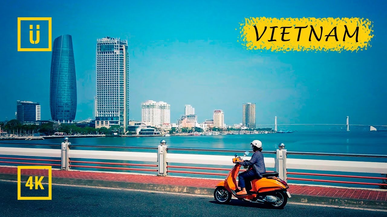Walking in Vietnam. Crossing the Hàn River. Da Nang City walk. Binaural Audio. [4K walking tour]