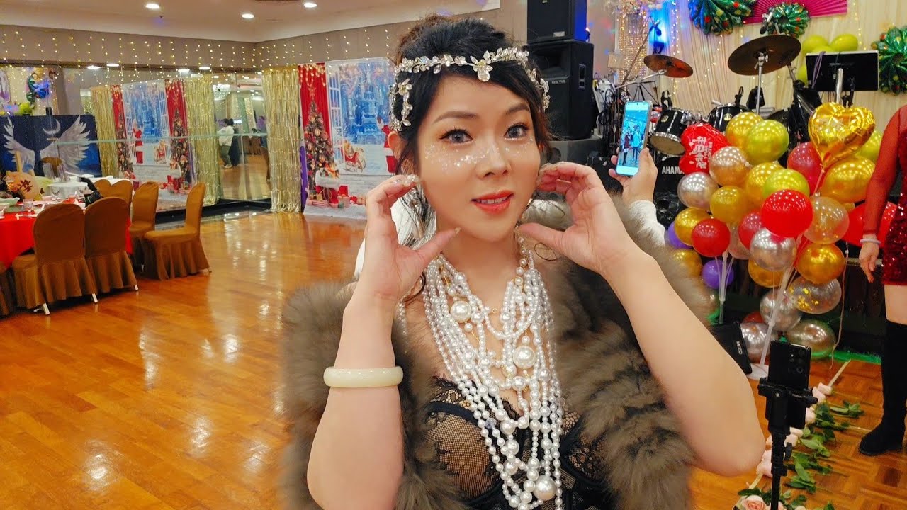 「香港才艺主播芯妮Queenie」生日晚会直播