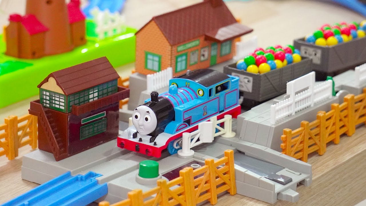 Plarail Thomas the Tank Engine Railway crossing and running TOMY FANCLUB
