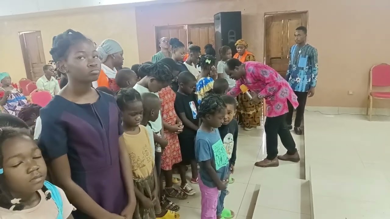 Délivrance et prière de Bénédiction pour des enfants