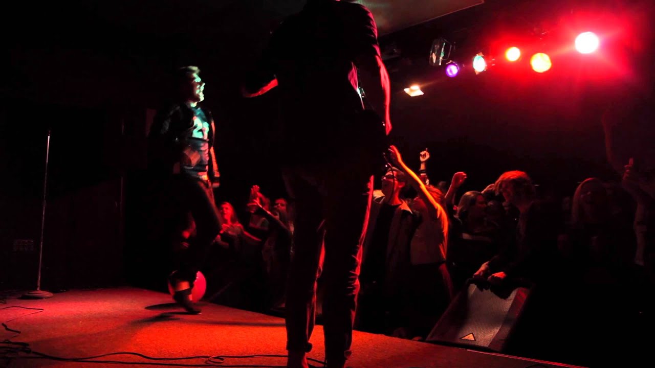 Jay // Putty - Close To You (Official Live Music Video)