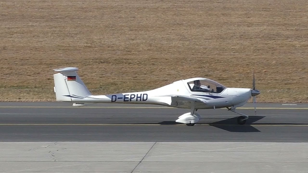 DV20 Katana takeoff at Graz Airport | D-EPHD