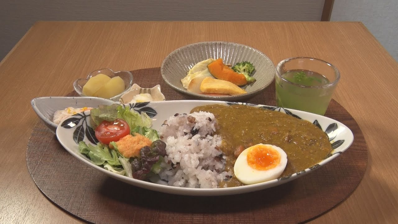感謝から生まれたリンゴカレー　畑のそばで味わう手作りランチとスイーツ　岩手県花巻市 (26/03/17 11:00)